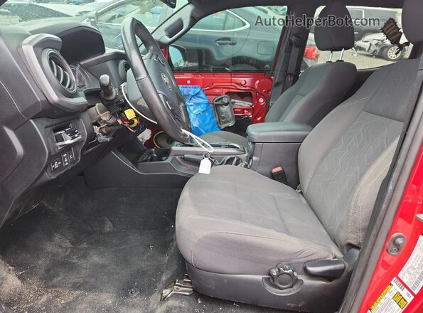 3TMCZ5AN3KM257972 2019 TOYOTA TACOMA Красный Вид салона спереди