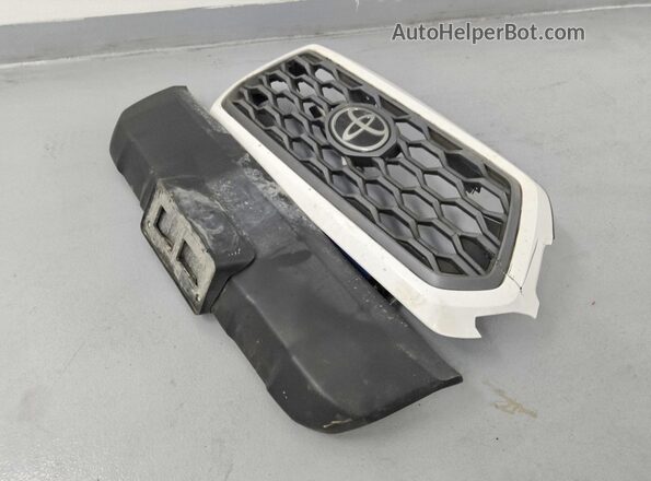 3TMCZ5AN3PM609035 2023 TOYOTA TACOMA White Engine compartment view