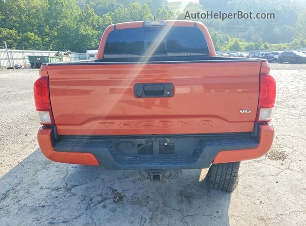 3TMCZ5AN4HM081104 2017 TOYOTA TACOMA Orange Հետևի տեսք