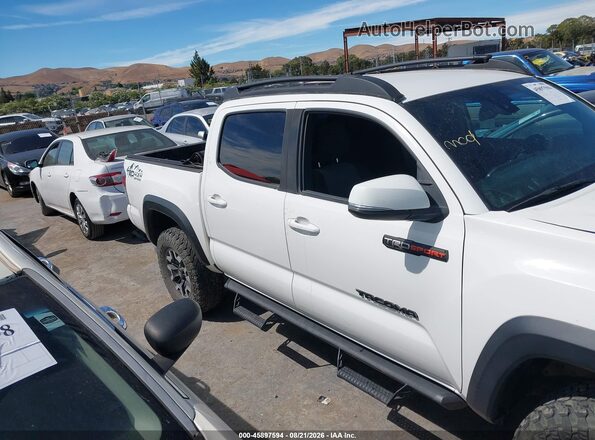 3TMCZ5AN4MM449386 2021 TOYOTA TACOMA Белый Вид задней части салона
