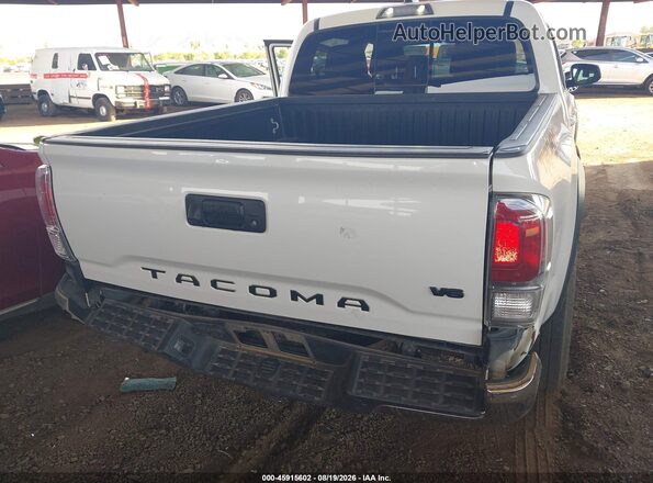 3TMCZ5AN4PM541926 2023 TOYOTA TACOMA Белый Вид спереди