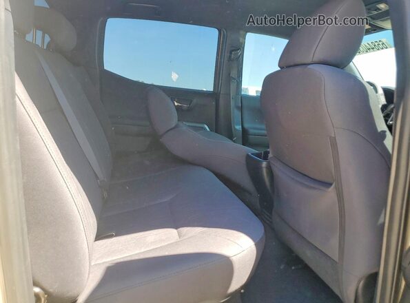 3TMCZ5AN5JM128775 2018 TOYOTA TACOMA Желто-коричневый Вид задних сидений