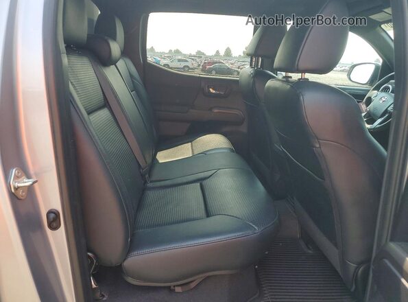 3TMCZ5AN5LM349814 2020 TOYOTA TACOMA Silver Widok tylnych siedzeń