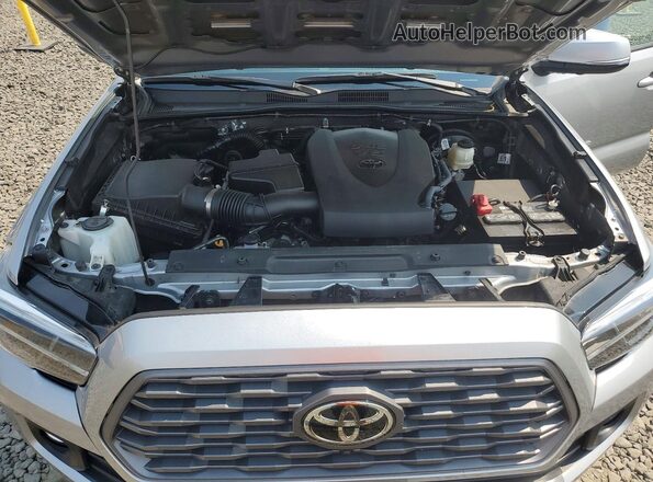 3TMCZ5AN5LM349814 2020 TOYOTA TACOMA Silver Widok wnętrza z tyłu