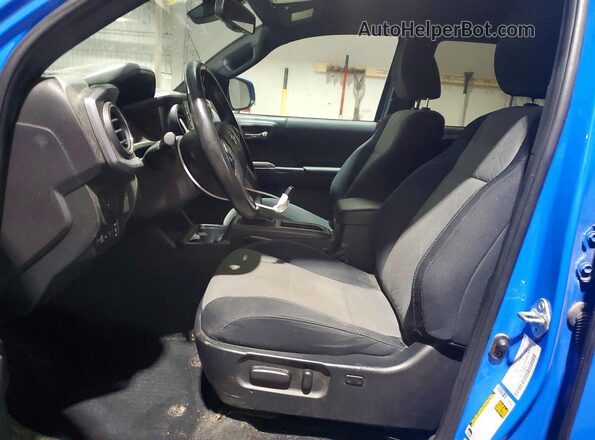 3TMCZ5AN5LM356181 2020 TOYOTA TACOMA Blue Vista interior delantera