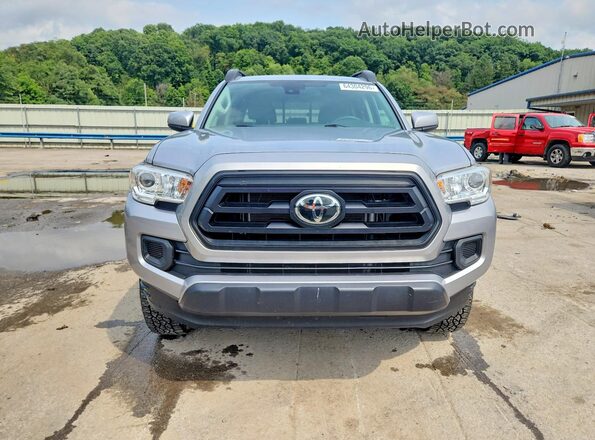 3TMCZ5AN5MM405767 2021 TOYOTA TACOMA Silver Widok z przodu