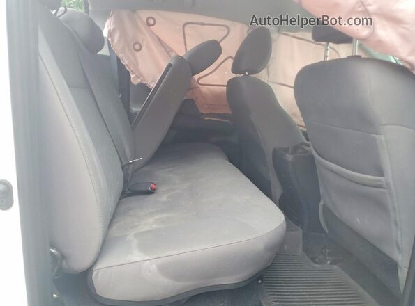 3TMCZ5AN5PM623602 2023 TOYOTA TACOMA White Vista de los asientos traseros