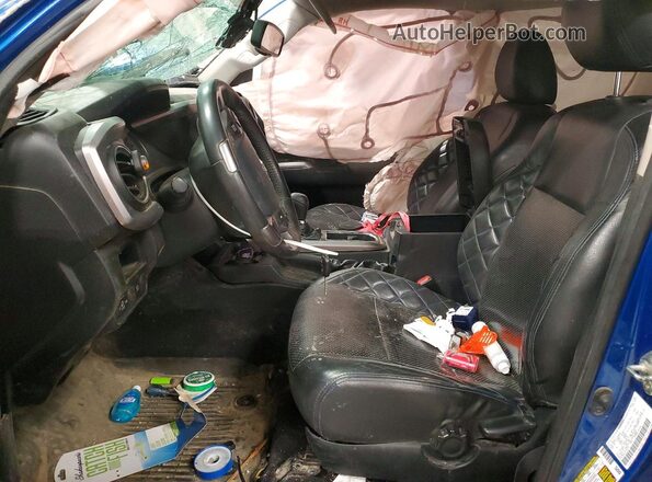 3TMCZ5AN7JM135372 2018 TOYOTA TACOMA Blue Вид салону спереду