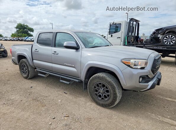 3TMCZ5AN8HM084992 2017 TOYOTA TACOMA Silver Передня права чверть