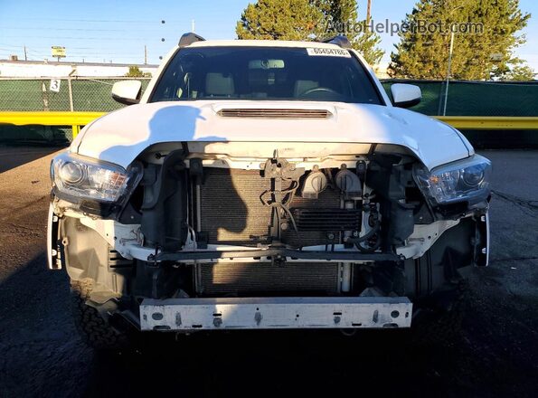 3TMCZ5AN9HM049796 2017 TOYOTA TACOMA White Դիմացի տեսք