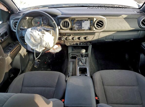 3TMCZ5AN9KM222045 2019 TOYOTA TACOMA Silver Vista del salpicadero