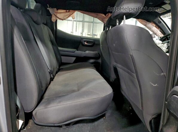 3TMCZ5AN9KM222045 2019 TOYOTA TACOMA Silver Vista de los asientos traseros