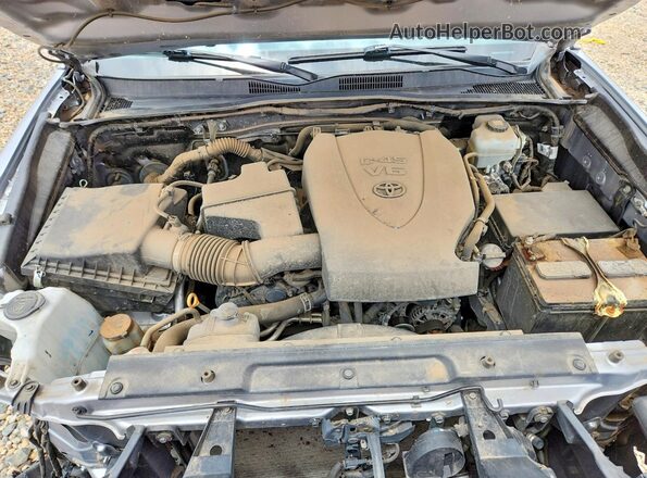 3TMCZ5AN9MM441543 2021 TOYOTA TACOMA Silver Rear interior view