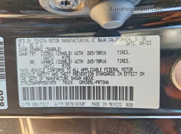 3TMCZ5AN9PM587459 2023 TOYOTA TACOMA Черный Вид наклейки с VIN-кодом