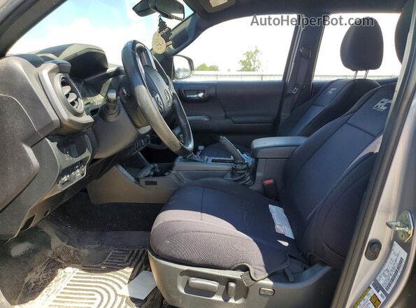 3TMDZ5BN1LM085865 2020 TOYOTA TACOMA Silver Widok wnętrza z przodu