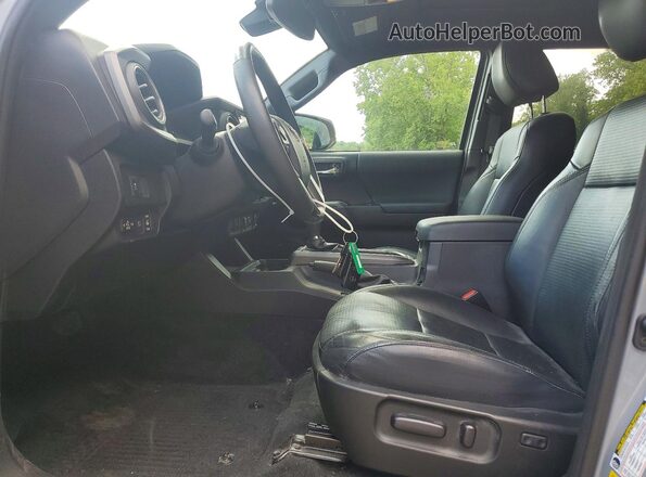 3TMDZ5BN3LM081980 2020 TOYOTA TACOMA Gray Widok wnętrza z przodu