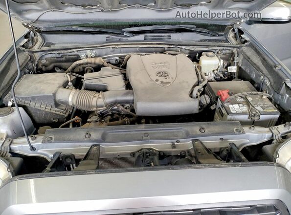 3TMDZ5BN3LM093787 2020 TOYOTA TACOMA Silver Вид задньої частини салону