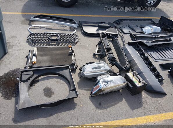 3TMDZ5BN4JM037788 2018 TOYOTA TACOMA Серый Вид щитка приборов