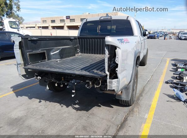 3TMDZ5BN4JM037788 2018 TOYOTA TACOMA Серый Вид спереди