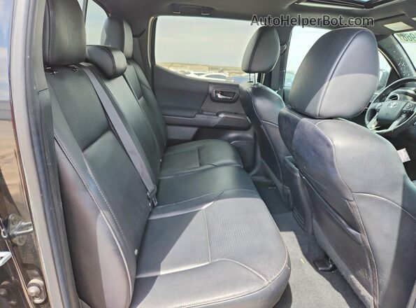 3TMDZ5BN4NM136231 2022 TOYOTA TACOMA Black Rear seats view