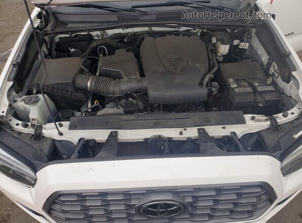 3TMDZ5BN5MM119193 2021 TOYOTA TACOMA White Widok wnętrza z tyłu