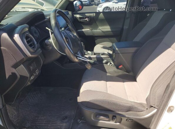 3TMDZ5BN8PM140723 2023 TOYOTA TACOMA White Widok wnętrza z przodu