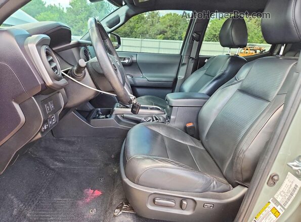 3TMDZ5BNXPM146037 2023 TOYOTA TACOMA Серый Вид салона спереди