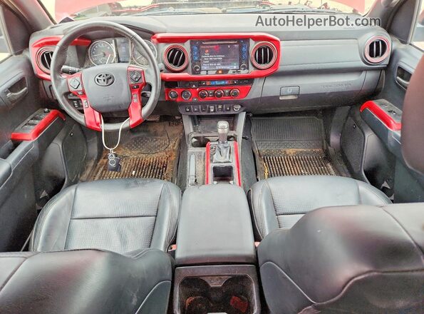 3TMGZ5AN2JM122272 2018 TOYOTA TACOMA Red Widok deski rozdzielczej