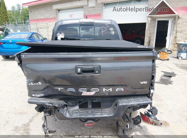 3TMGZ5AN8JM154529 2018 TOYOTA TACOMA Gray 