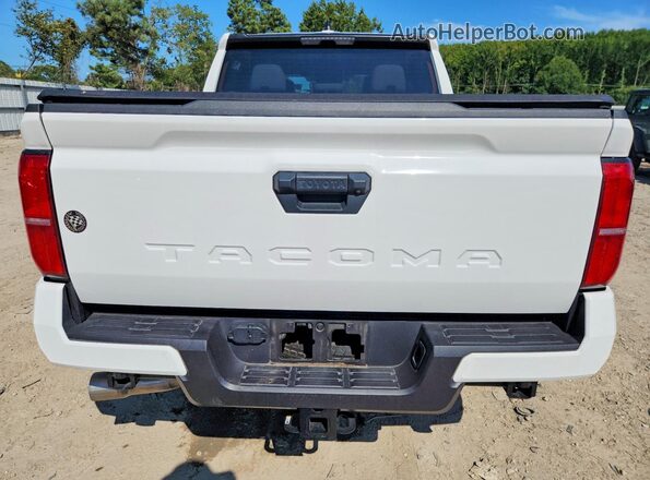 3TMKB5FN2SM035058 2025 TOYOTA TACOMA White Rear view