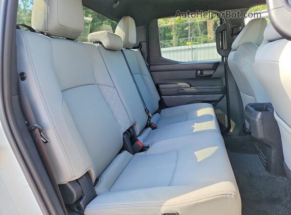 3TMKB5FN2SM035058 2025 TOYOTA TACOMA White Rear seats view