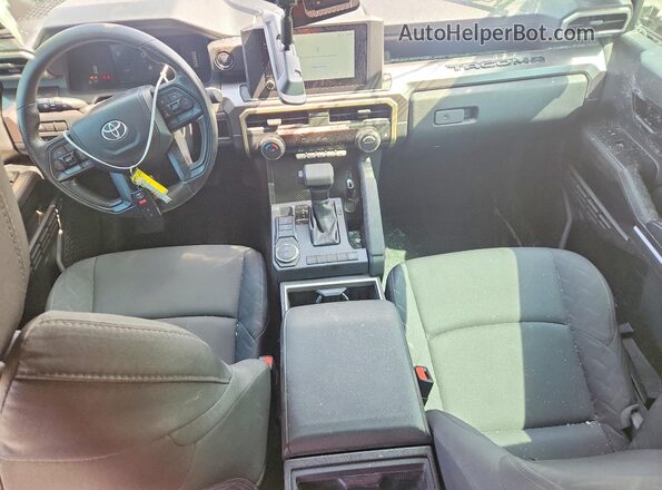 3TMKB5FN3SM041838 2025 TOYOTA TACOMA Silver Dashboard view