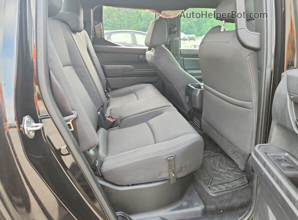 3TMKB5FN4RM003867 2024 TOYOTA TACOMA Black Հետևի նստատեղերի տեսք