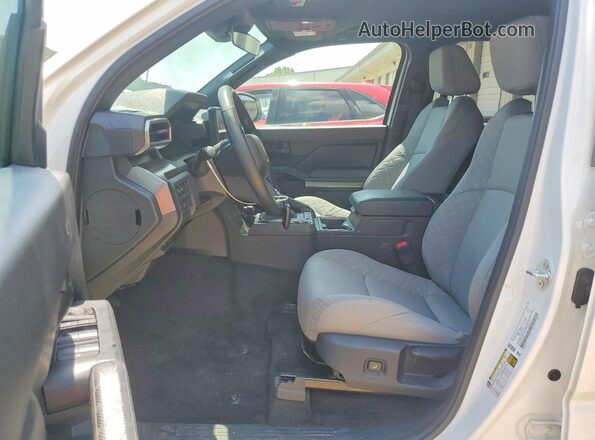 3TMKB5FN4TM056382 2026 TOYOTA TACOMA White Սալոնի դիմացի տեսք