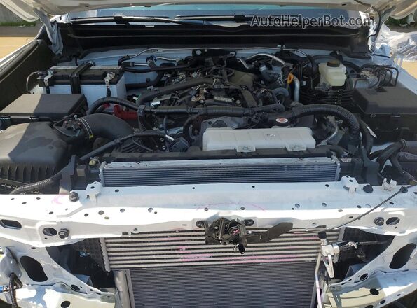 3TMKB5FN4TM056382 2026 TOYOTA TACOMA White Սալոնի հետևի տեսք