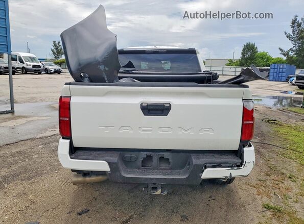 3TMKB5FN5TM064748 2026 TOYOTA TACOMA White Հետևի տեսք
