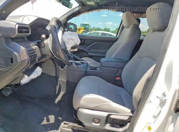 3TMKB5FN7RM019528 2024 TOYOTA TACOMA White Вид салону спереду