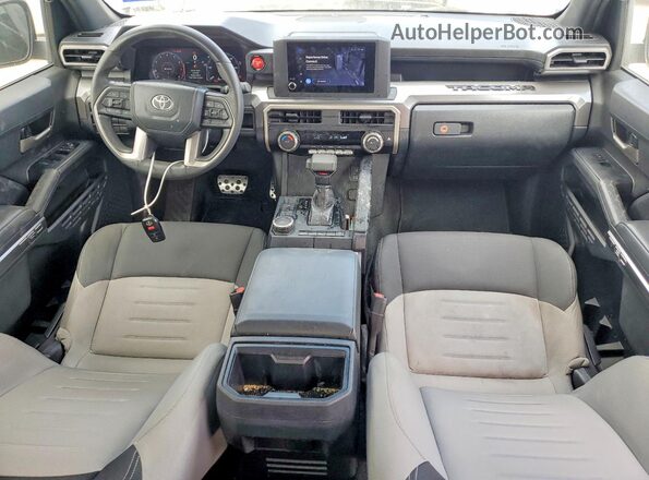 3TMKB5FN8RM010272 2024 TOYOTA TACOMA Gray Vista del salpicadero