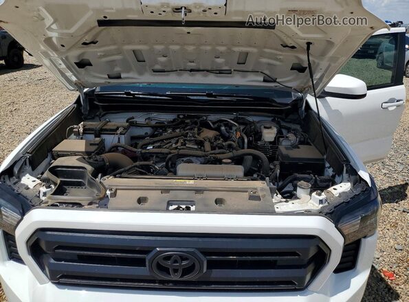 3TMKB5FN8SM048705 2025 TOYOTA TACOMA White უკანა სალონის ხედი