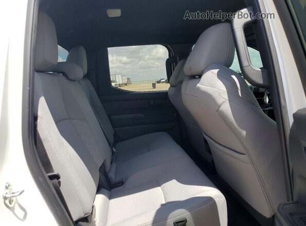 3TMKB5FN8SM048705 2025 TOYOTA TACOMA White უკანა სავარძლების ხედი