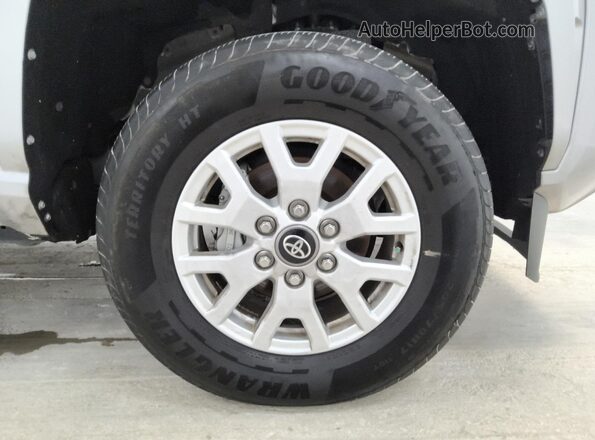 3TMKB5FNXSM047202 2025 TOYOTA TACOMA Silver 