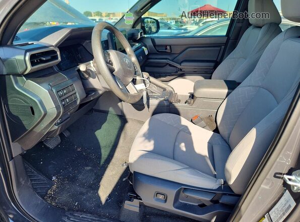 3TMKB5FNXTM061280 2026 TOYOTA TACOMA Gray Widok wnętrza z przodu