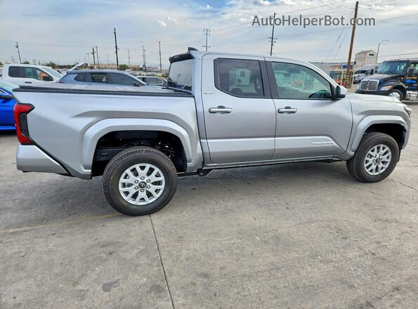 3TMKB5FNXTM069993 2026 TOYOTA TACOMA Silver Առջևի վահանակի տեսք