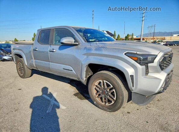 3TMLB5FN8RM000121 2024 TOYOTA TACOMA Серебряный Передняя правая четверть