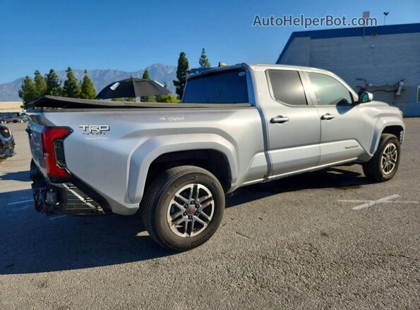 3TMLB5FN8RM000121 2024 TOYOTA TACOMA Серебряный Задняя правая четверть