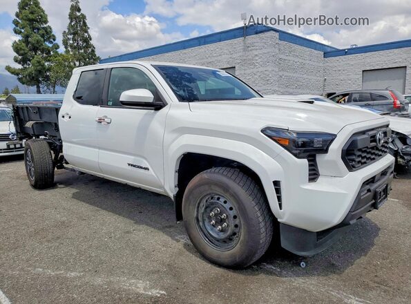 3TMLB5JN0RM082174 2024 TOYOTA TACOMA White Delantero derecho