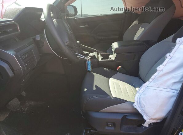 3TMLB5JN0TM223512 2026 TOYOTA TACOMA Черный Вид салона спереди