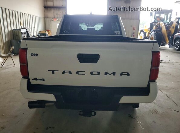 3TMLB5JN0TM264383 2026 TOYOTA TACOMA White Вид ззаду