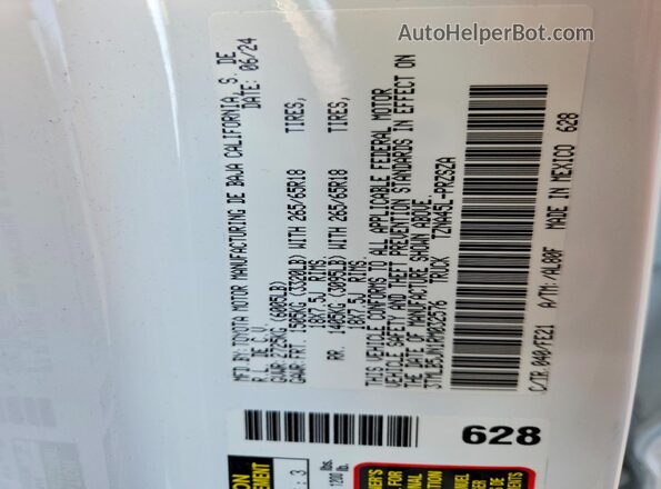 3TMLB5JN1RM032576 2024 TOYOTA TACOMA White Widok komory silnika
