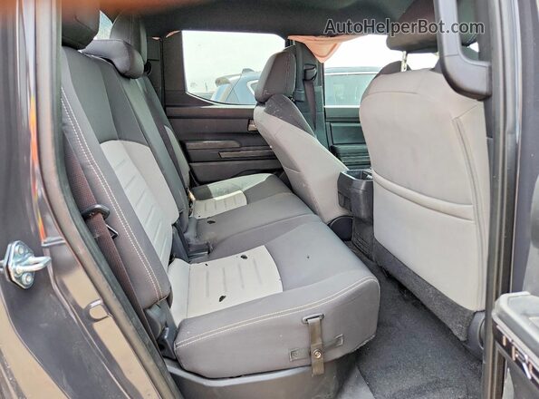 3TMLB5JN1SM124485 2025 TOYOTA TACOMA Gray Vista de los asientos traseros